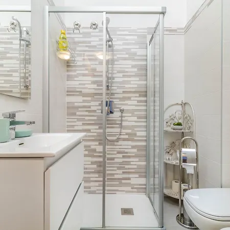 Apartamento Domusmi Benedetto Marcello-28 *